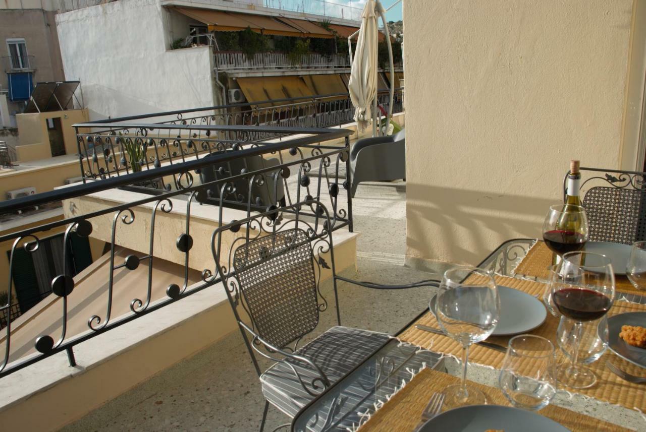 Ferienwohnung Soulis' Penthouse Near Acropolis Athen Exterior foto